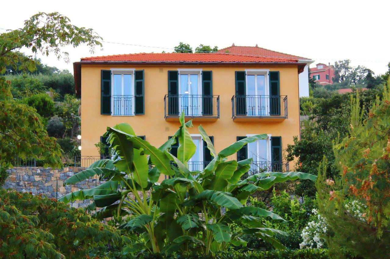 Villa Casa Laura Imperia Exterior foto