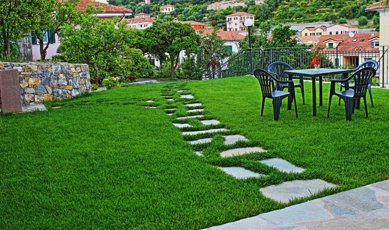 Villa Casa Laura Imperia Exterior foto